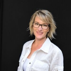 Meet your Posher, Elisa